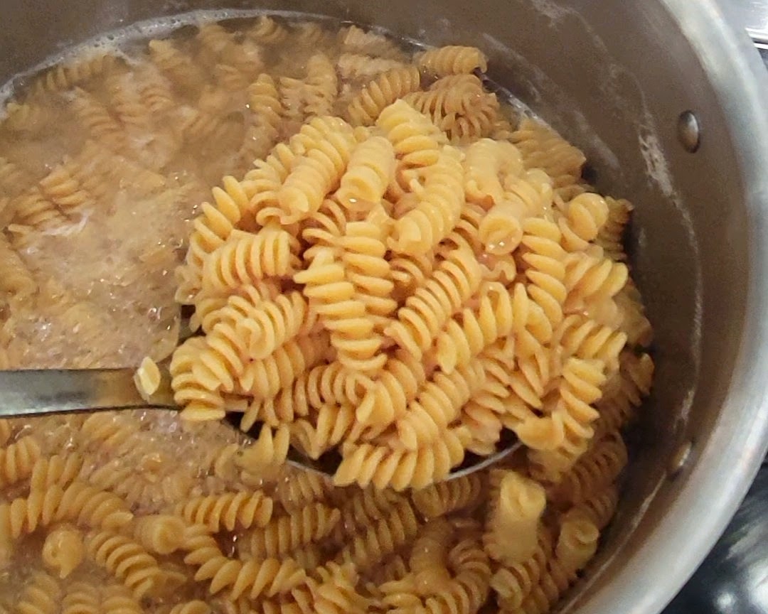 Barilla® Chickpea Rotini Review & A Roasted Tomato and Olive Oil Rotini ...